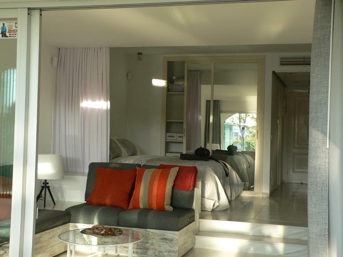 Casa Robert Y Nergiz Apartment Sitio de Calahonda Exterior photo